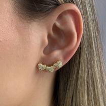 Brinco Ear Cuff Trio de Corações Cravejados Zircônias Banhado em Ouro 18k