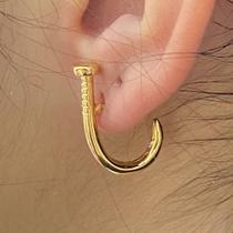 Brinco Ear Hook de Prego Folheado