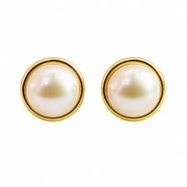 Brinco em Ouro 18k com Pérola e Aro Elegante
