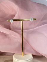 Brinco Em Ouro Branco 18k Peso: 0gr