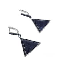 Brinco em prata 925 triângulo com pedra da estrela e zircônias