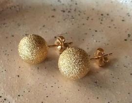 Brinco Esfera Dourado em Aço Inoxidável Luxo - Elegância Atemporal Feminina Brinco Esfera Dourado em Aço Inoxidável Luxo - Elegância Atemporal Feminina