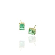 Brinco Esmeralda Colombiana Natural Retangular 0.7 X 0.5 cm Ouro 18k K3.2 Brinco Esmeralda Colombiana Natural Retangular 0.7 X 0.5 cm Ouro 18k K3.2