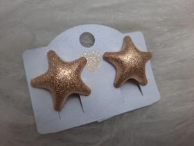 Brinco estrela dourada Brinco estrela dourada