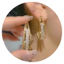 Brinco Feminino Argolas Strass Dourado Brilho Casamento Brinco Feminino Argolas Strass Dourado Brilho Casamento