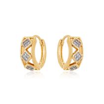 Brinco Feminino Argolinha Geométrica Cravejada Banhada a Ouro 18K Brinco Feminino Argolinha Geométrica Cravejada Banhada a Ouro 18K