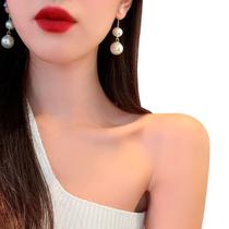 Brinco Feminino Delicado Pérola Strass Corrente Dourado Luxo