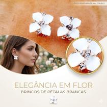 Brinco Feminino Flor Quatro Pétalas Branca Com Zirconias Antialérgico Delicado Minimalista Brinco Feminino Flor Quatro Pétalas Branca Com Zirconias Antialérgico Delicado Minimalista