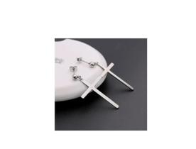 Brinco Feminino Masculino Crucifixo Folheado Prateado Par Brinco Feminino Masculino Crucifixo Folheado Prateado Par