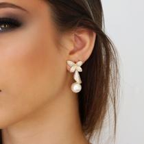 Brinco Flor c/ pérola Brinco Flor c/ pérola