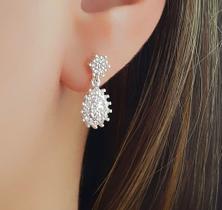 Brinco Flor com Gota Zircônia Cristal Banhado a Prata Brinco Flor com Gota Zircônia Cristal Banhado a Prata