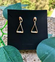 Brinco Folhado a Ouro Triangular Brinco Folhado a Ouro Triangular