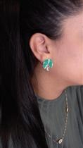 Brinco Folhas Esmaltado Verde
