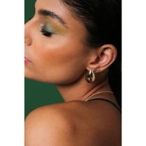 Brinco Folheado a Ouro Gota Lisa. V492