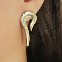 Brinco Formas Detalhes Banhado a Ouro Brinco Formas Detalhes Banhado a Ouro