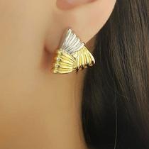 Brinco Formas Triângulo com Detalhes 2 Banhos Ródio Branco e Ouro