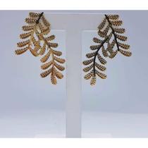 Brinco galhos banhado a ouro 18k