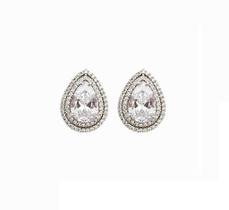 Brinco Gota Luxo Zircônias Cristais Banhado a Ródio Branco - Elegância e Sofisticação Brinco Gota Luxo Zircônias Cristais Banhado a Ródio Branco - Elegância e Sofisticação