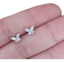 Brinco Infantil Borboleta Zirconia 2 Furo - Dourado Brinco Infantil Borboleta Zirconia 2 Furo - Dourado
