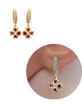 Brinco Infantil Trevo Strass Folheado Ouro 18k Antialérgico Brinco Infantil Trevo Strass Folheado Ouro 18k Antialérgico