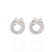 Brinco laço prata cravejado