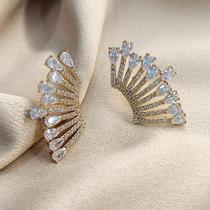 Brinco Leque Cravejado Zircônia