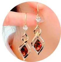 Brinco Luxo Gota Vermelha Dourado com Strass Pedra Zirconia Brinco Luxo Gota Vermelha Dourado com Strass Pedra Zirconia