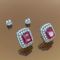 Brinco Luxo Quadrado Cravejado Brinco Luxo Quadrado Cravejado