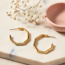 Brinco meia argola hexagonal banhada a ouro Zarpelon Brinco meia argola hexagonal banhada a ouro Zarpelon