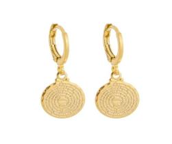 Brinco Mini Argola Pingente Pai Nosso Banhado em Ouro 18K Brinco Mini Argola Pingente Pai Nosso Banhado em Ouro 18K