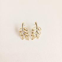 Brinco Mini Earcuff Folhas Vazadas