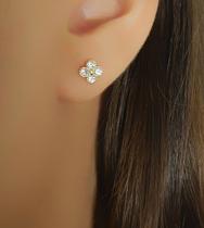 Brinco Mini Flor 4 Pétalas Zircônia Cristal Banhado a Ouro Brinco Mini Flor 4 Pétalas Zircônia Cristal Banhado a Ouro