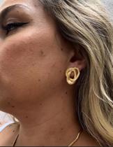 Brinco Nó Corrente Lacraia Curto Banho de Ouro18k