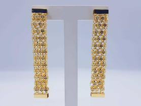 Brinco ondulado vertical banhado a ouro 18k Brinco ondulado vertical banhado a ouro 18k