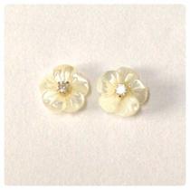 Brinco Ouro 18k Madrepérola 8mm Ponto De Luz