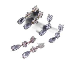 Brinco Ouro Rosê com Zircônias 3,9cm - Semi Joia Brinco Ouro Rosê com Zircônias 3,9cm - Semi Joia