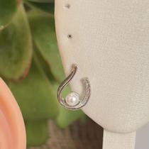 Brinco Oval Cravejado com Pérola 08.4963