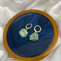 Brinco pedra bruta argola (ouro)- quartzo verde