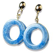 Brinco Pedra Quartzo Azul Disco Ranhurado Dourado Brinco Pedra Quartzo Azul Disco Ranhurado Dourado