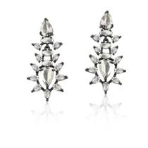 Brinco Pêndulo Cravejado Zircônias Na Cor Branca Banhado A Brinco Pêndulo Cravejado Zircônias Na Cor Branca Banhado A