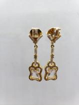 Brinco pêndulo em zircônia transparente Brinco pêndulo em zircônia transparente