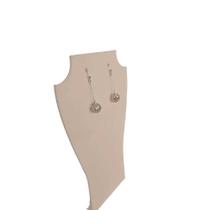 BRINCO PÊNDULO FIO COM MINI BOLA VAZADA E CRISTAIS FEMININO DOURADO Prata BRINCO PÊNDULO FIO COM MINI BOLA VAZADA E CRISTAIS FEMININO DOURADO Prata