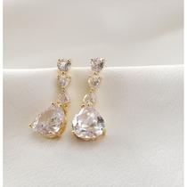 Brinco pêndulo gotas de zircônia Brinco pêndulo gotas de zircônia