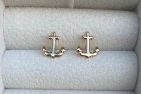 Brinco pequeno âncora