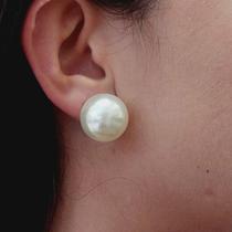 Brinco Perola 20mm Grande Folheado A Ouro Brinco Perola 20mm Grande Folheado A Ouro