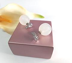 Brinco pérola estilo inspiração D zirconia coroa modelo