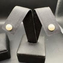 Brinco pérola shell 6mm em Prata 925