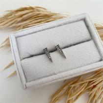 Brinco prata 925 geométrico triangular médio Brinco prata 925 geométrico triangular médio