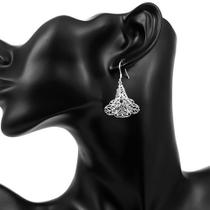 Brinco Prata Pura 925 Modelo Cone Flor Super Leve C40