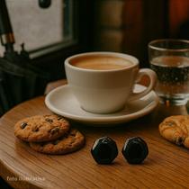 Brinco Pressão Acrílico Cremoso Preto Facetado Formato